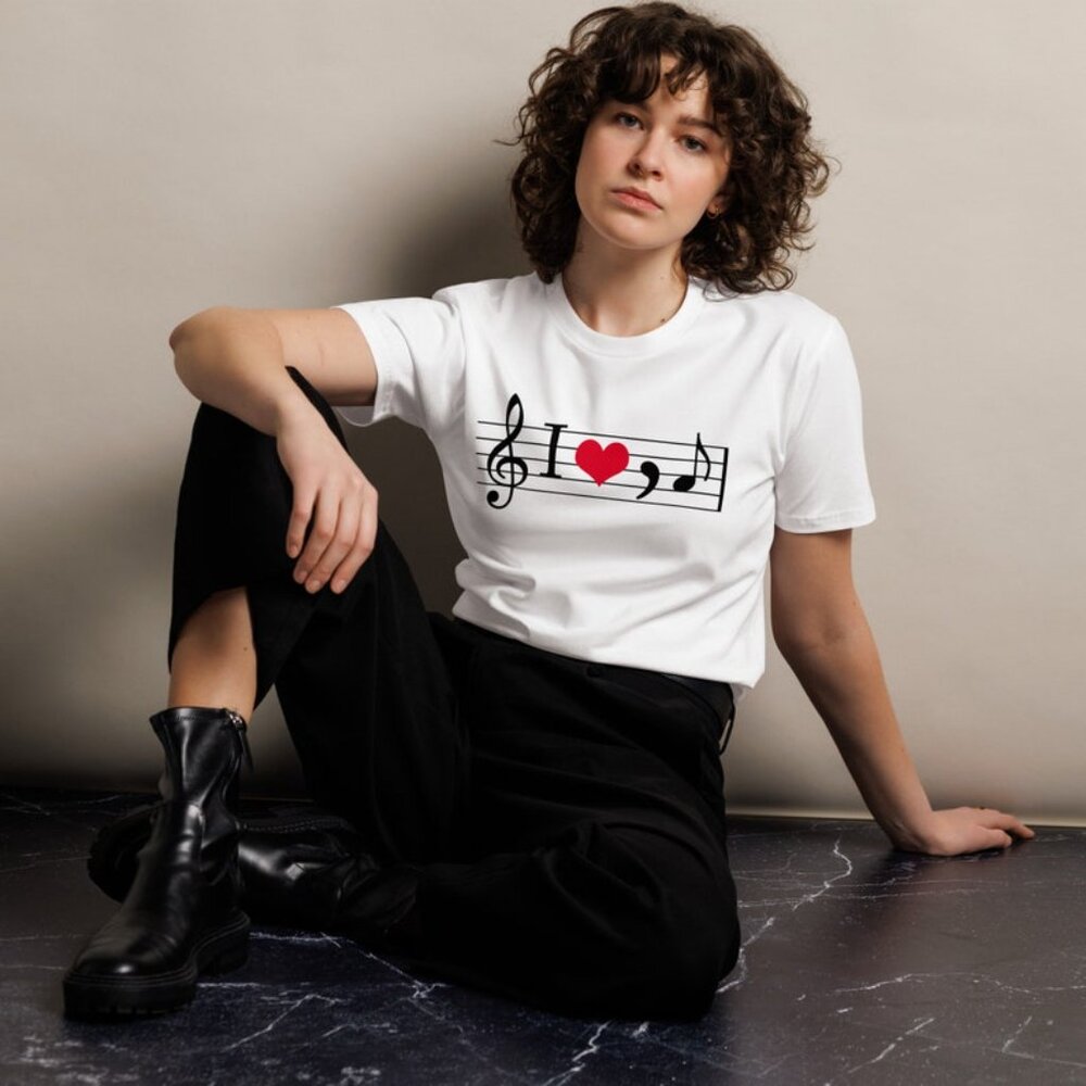 Kamala Harris 2024 I Love Music White T-Shirt - Picture 2 of 3